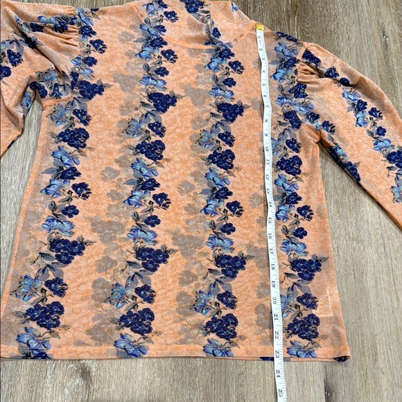 Free People Size M Tan Fitted Ribbed Blouse Long Sleeve Floral - Picture 6 of 9